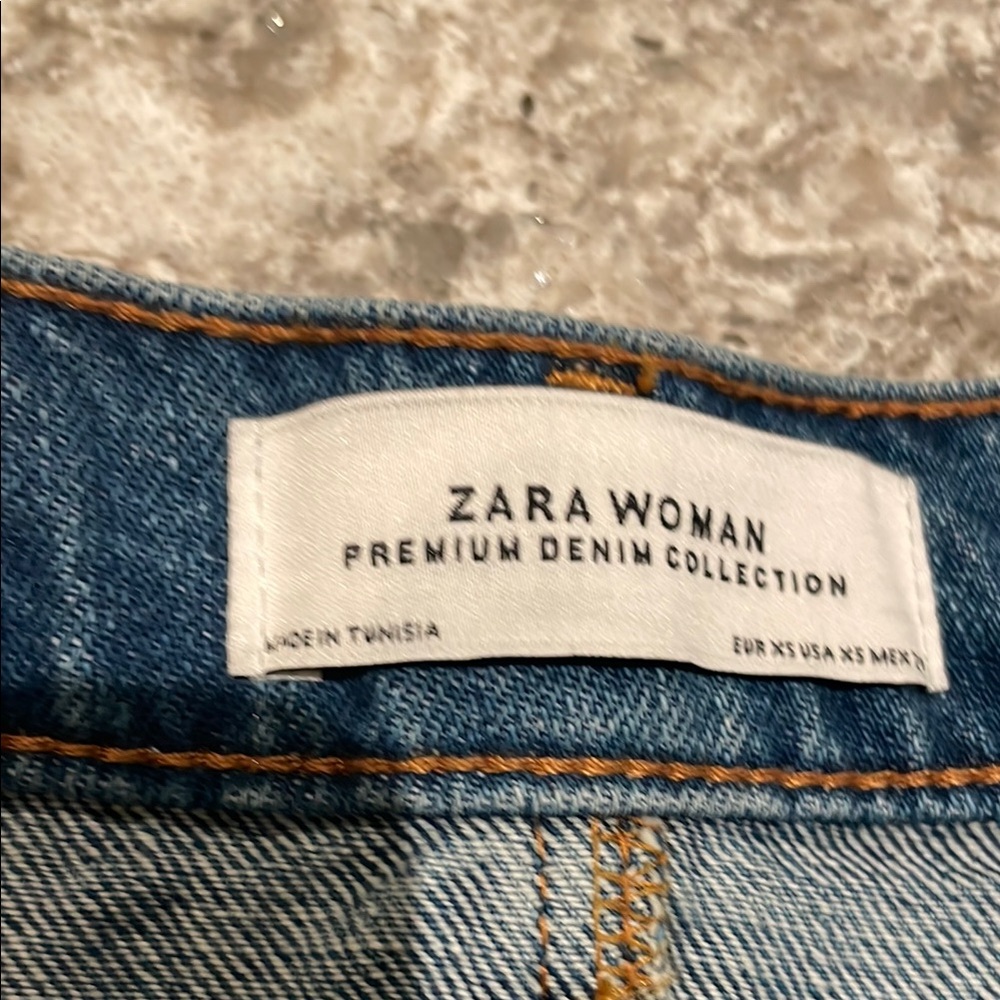 Zara Woman Blue Denim Jean Mini Skirt - Picture 2 of 4